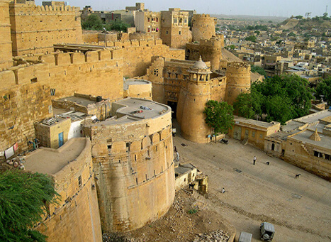 golden desert safari jaisalmer